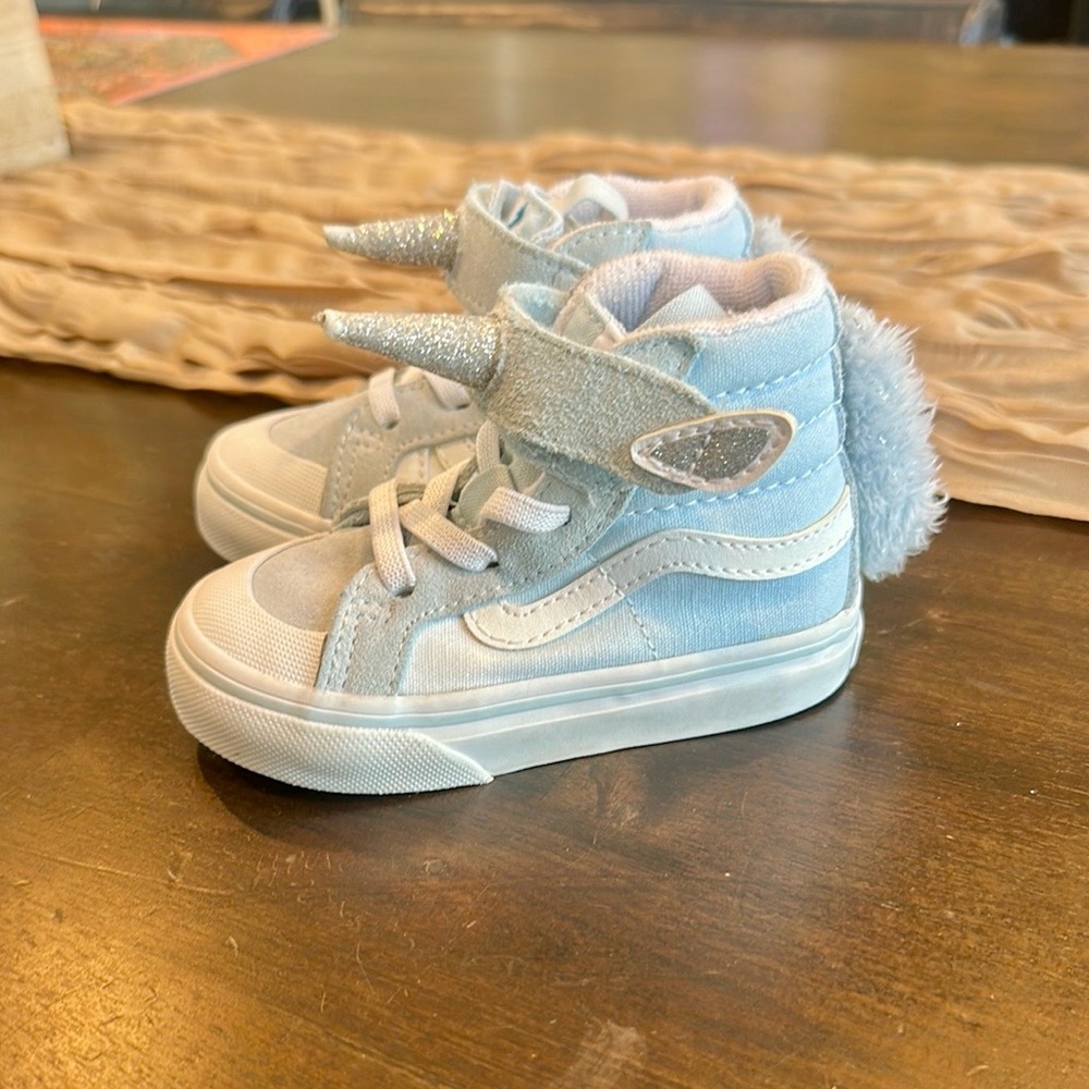 Vans Toddler Light Blue Unicorn Sneakers- size 5.5 Excellent Condition